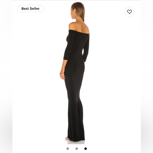 Norma Kamali Off the Shoulder Fishtail Gown in Black
size Small - Picture 3 of 4